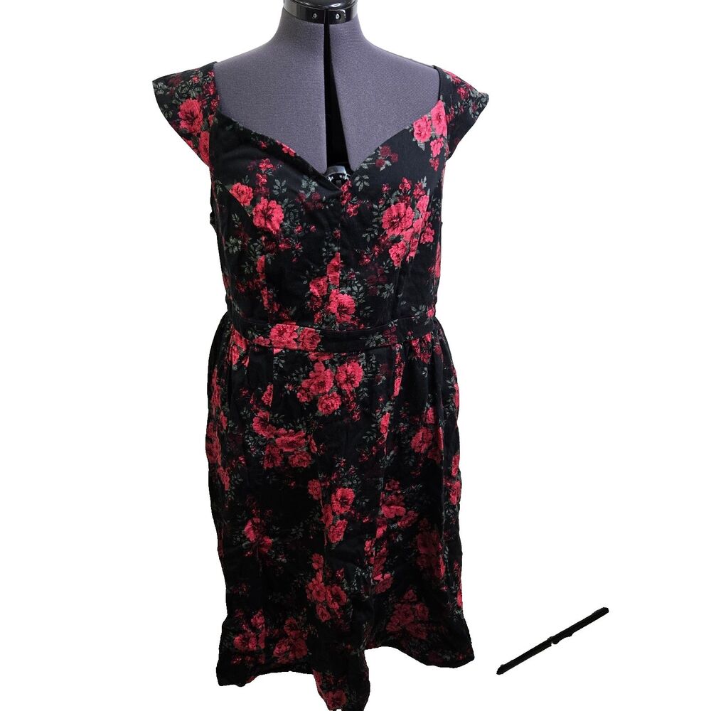 Torrid Dress Womens Plus Size 18 Black red Rose Floral Cotton Stretch Rockabilly